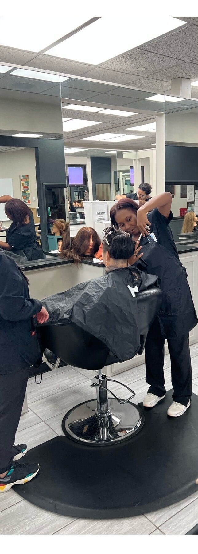 Porscha Teraz cutting hair